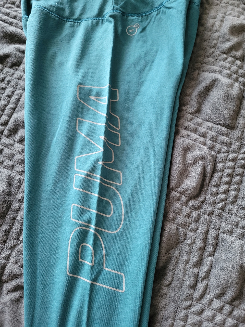 Puma Teal Leggings with White Outline Logo Never Worn